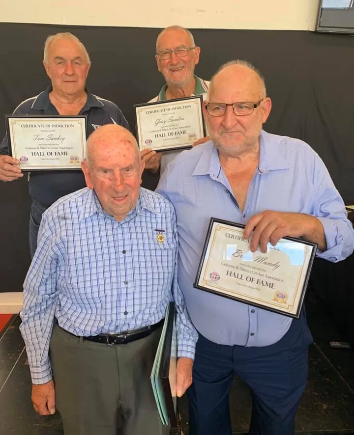 Gisborne life members with their certificates